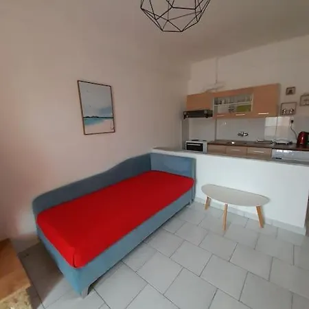 Apartament Second Floor Near Sea
