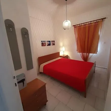 Second Floor Near Sea Apartament